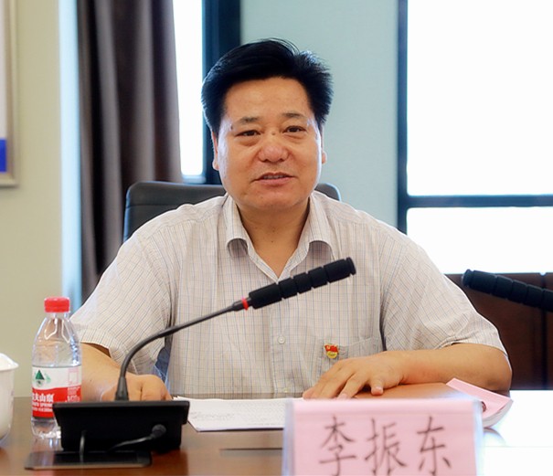 海洋之神集团召开向导班子“不忘初心、切记使命”专题民主生涯会