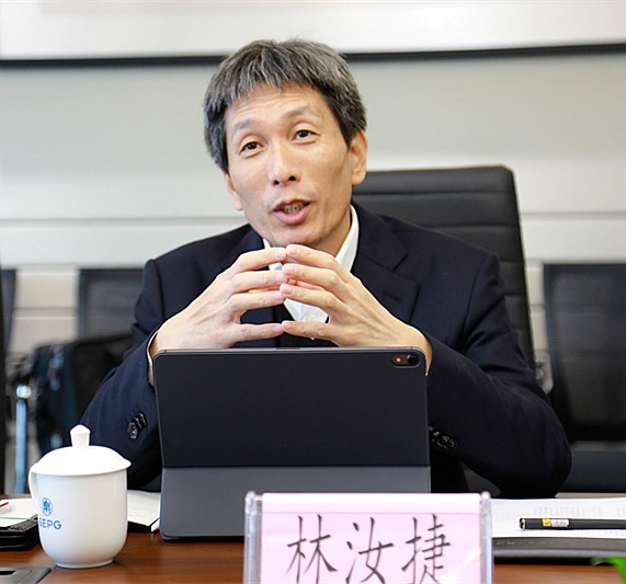 海洋之神集团与福建雪人股份公司深化环保各领域务实相助｜熊良虎顾峰出席