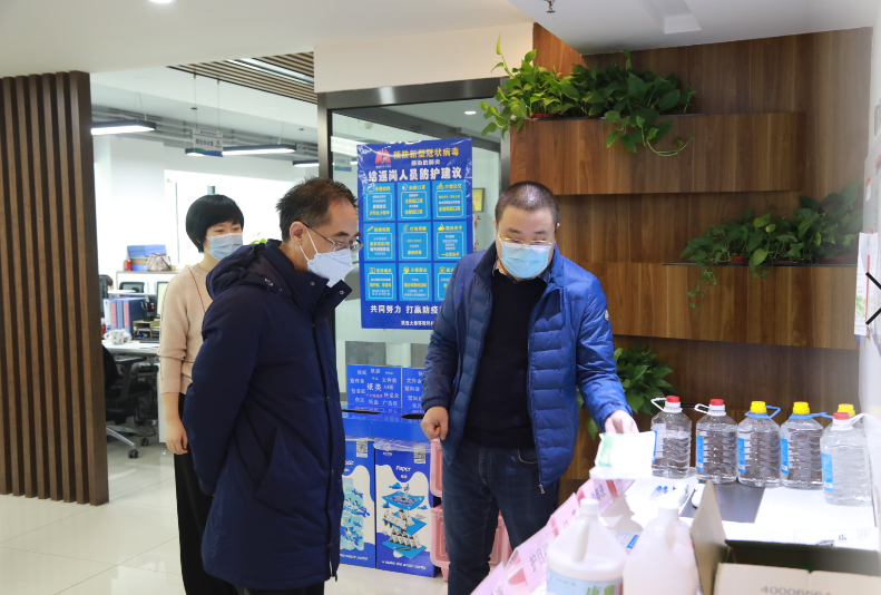 战“疫”｜海洋之神集团疫情防控事情向导小组检查指导各单位防疫事情