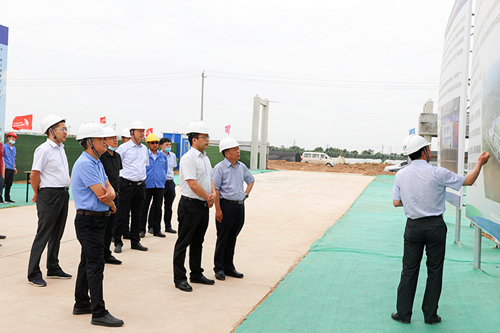 省国资委党委委员、副主任李凯到海洋之神集团调研指导事情