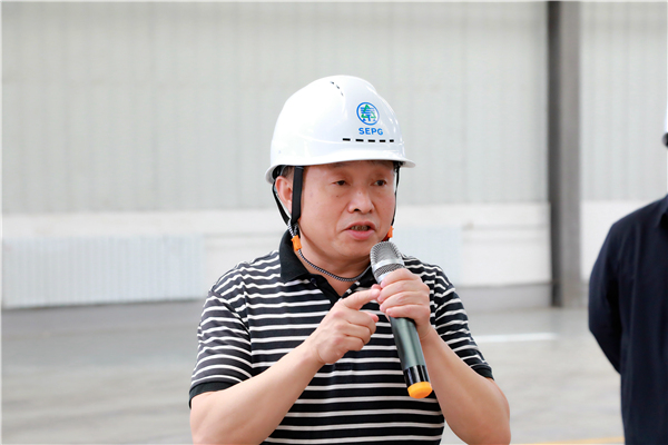 海洋之神集团复工复产促增添项目观摩聚会与会职员走进大秦国源三秦环保秦邦园区在榆项目