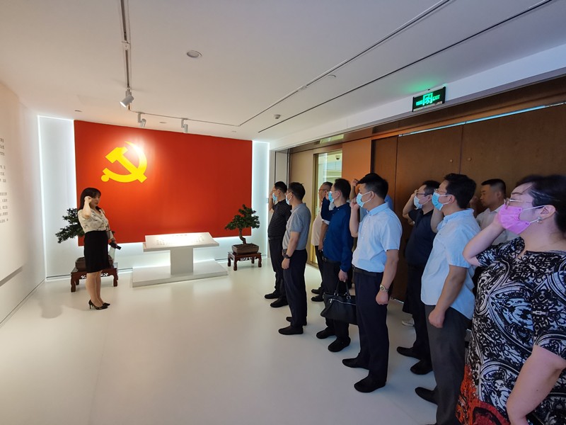  海洋之神集团开展“以案促改”专题警示教育活动